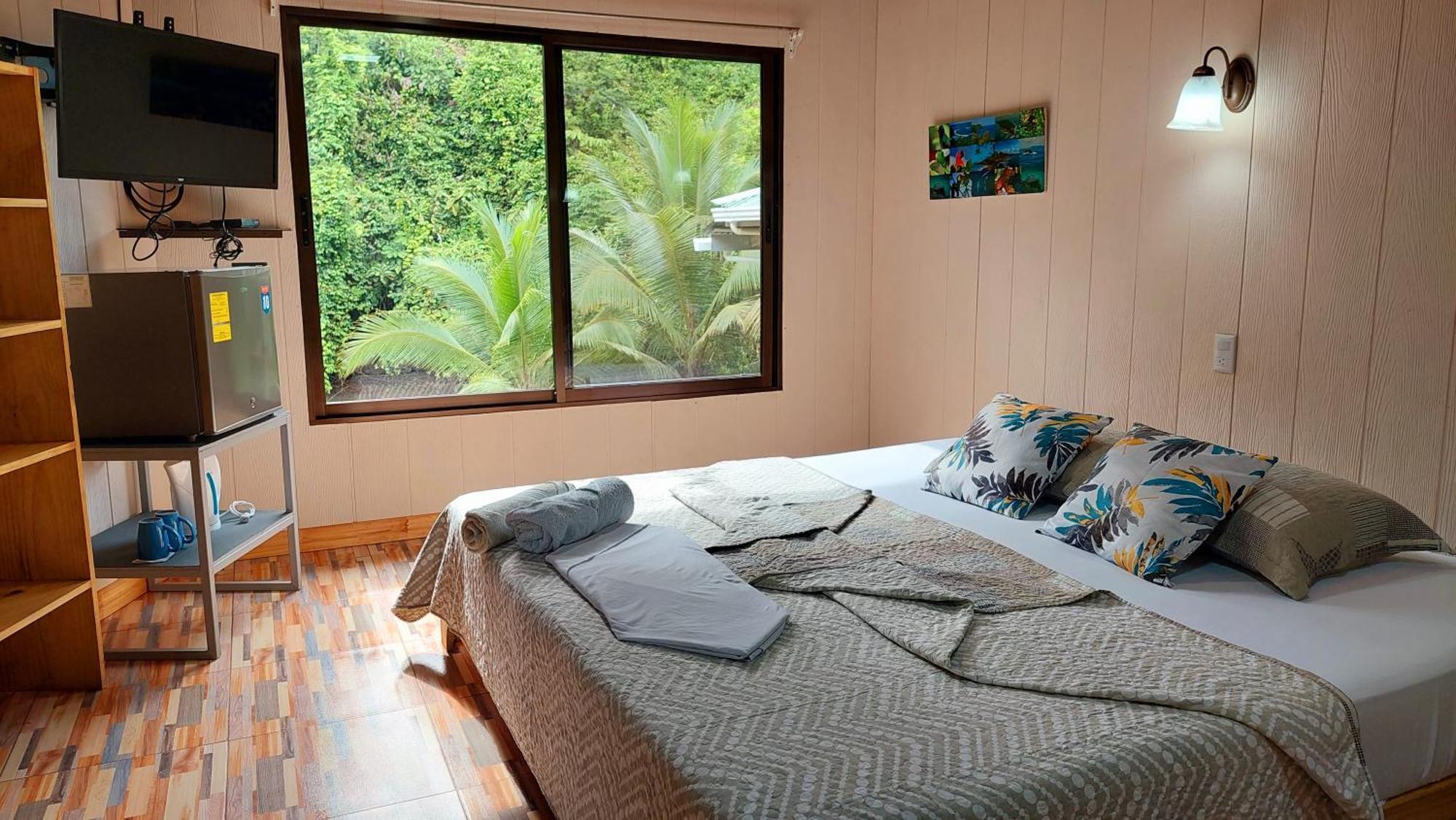 Casa El Tortugo Bed & Breakfast Drake Bay Exterior photo